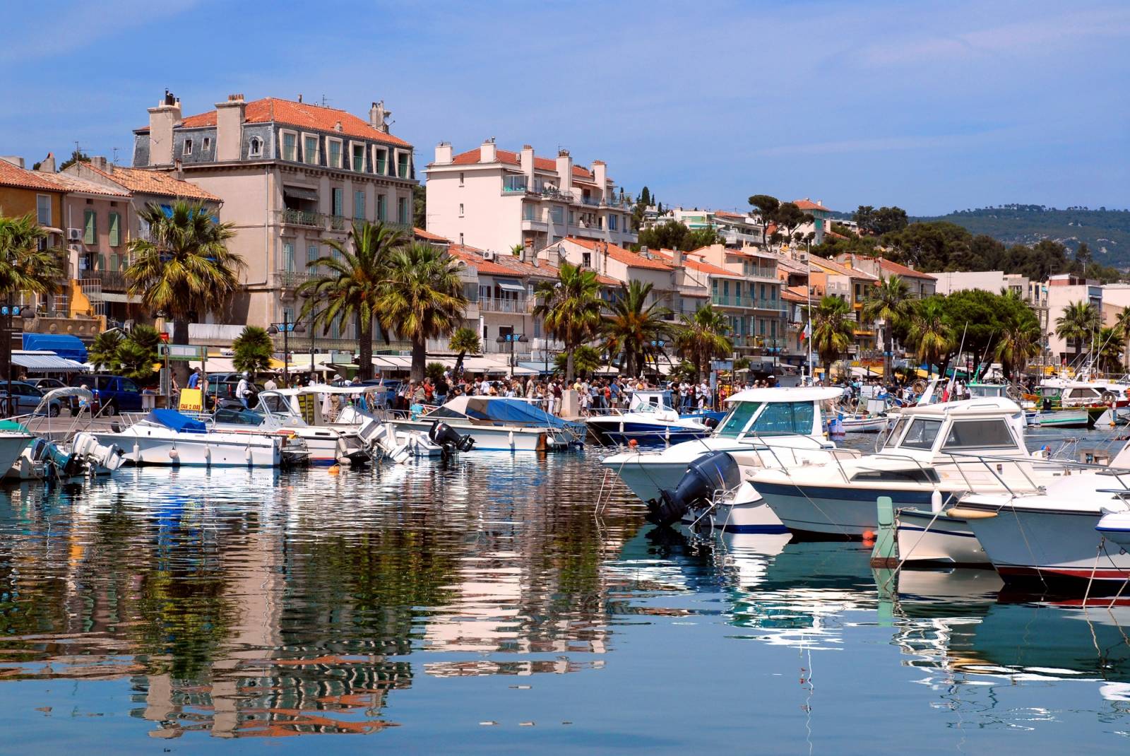 Prix de l'immobilier à Bandol en 2024 : analyse des tarifs moyens pour les appartements et les maisons, dans le neuf et l'ancien